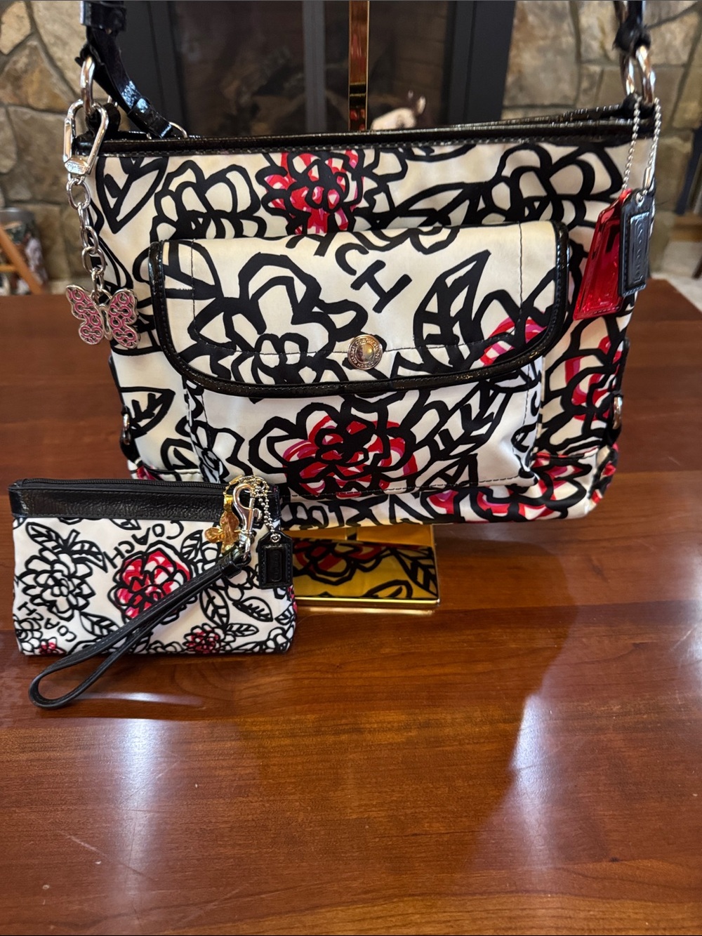COACH Kyra Poppy White Red Black Shoulder Crossbody Bag F16884 + Wristlet